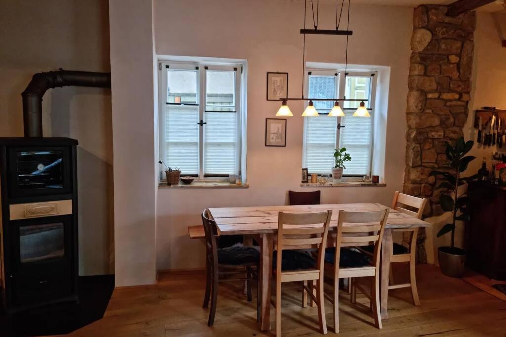 Schoene Ferienwohnung Mit Kamin Neustadt an der Weinstraße Εξωτερικό φωτογραφία